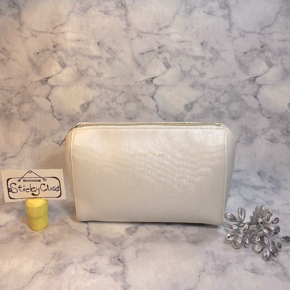 AMOREPACIFIC Handbags - AMOREPACIFIC White Pouch